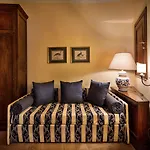 Aethos منتجع 3*