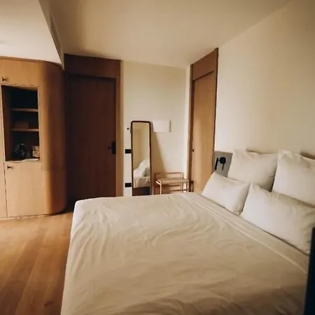 Aethos אתר נופש 3*