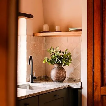 Aethos 3* Saragano
